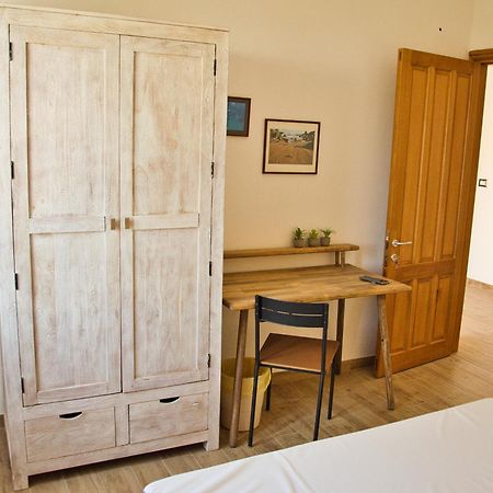 Dommu Livia Hotel Lotzorai Buitenkant foto