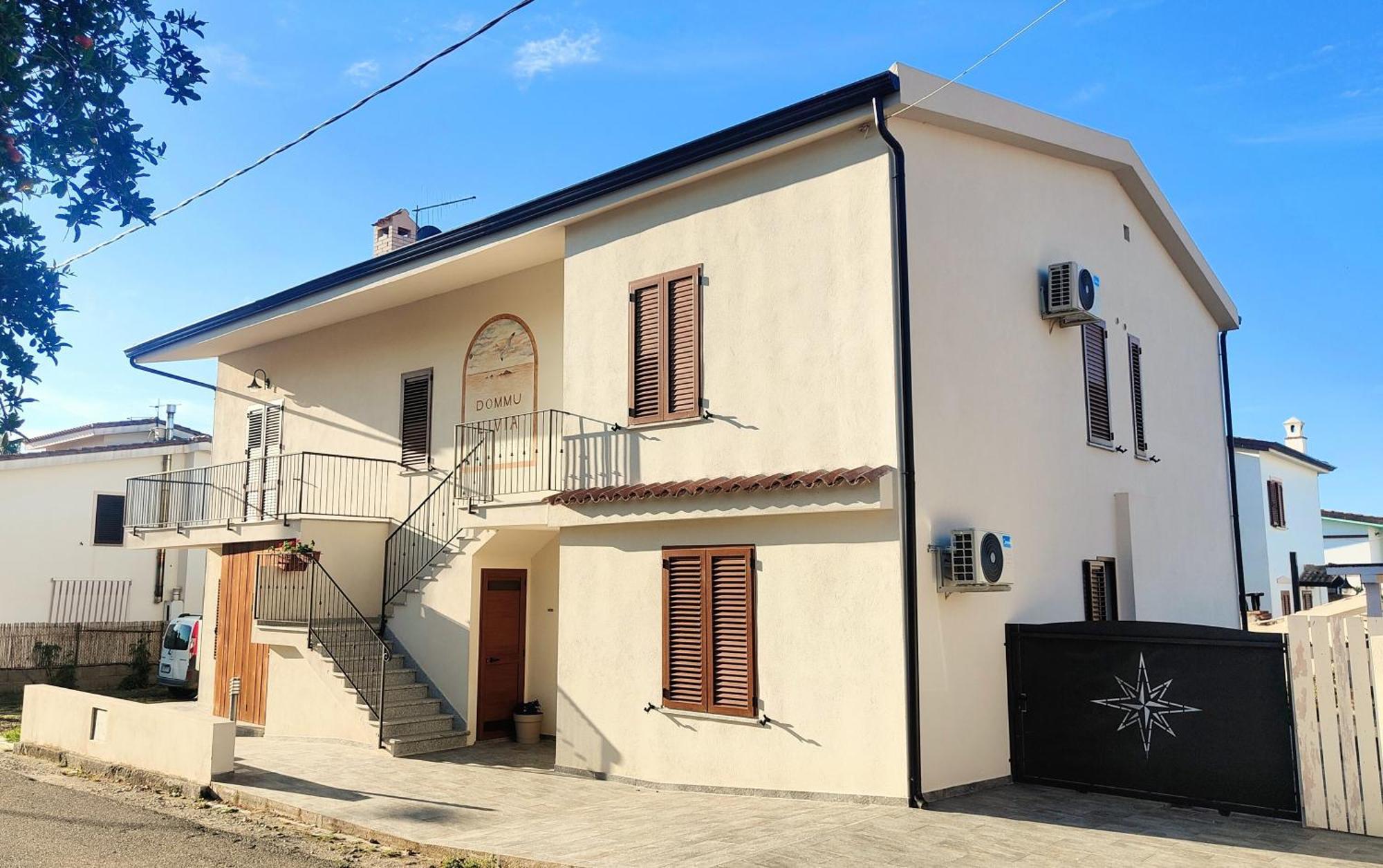 Dommu Livia Hotel Lotzorai Buitenkant foto