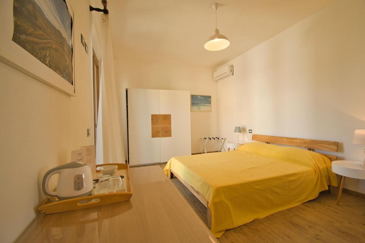 Dommu Livia Hotel Lotzorai Buitenkant foto